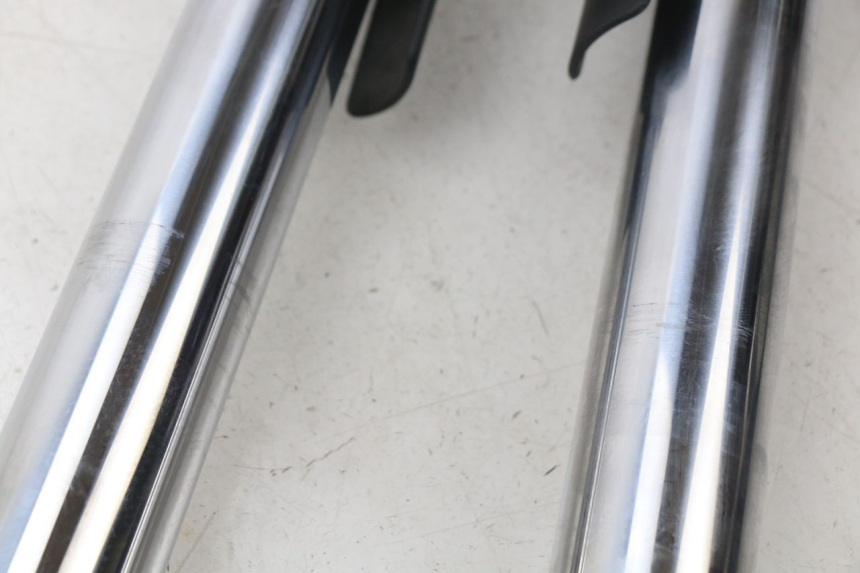 photo de Tubo forcella YAMAHA XP T-MAX TMAX 500 (2008 - 2012) - Primo piano tecnico