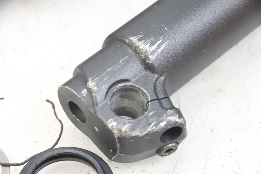 photo de FORCELLA GUIDATA YAMAHA XT X 660 (2004 - 2016) - Dettagli dei punti di fissaggio