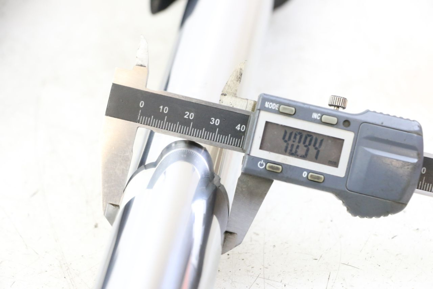 photo de STELO FORCELLA YAMAHA TRACER 7 700 (2020 - 2024) - Zoom sullo stato d'uso