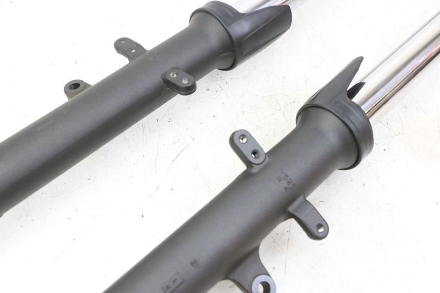 photo de STELO FORCELLA YAMAHA TRACER 7 700 (2020 - 2024) - Primo piano tecnico