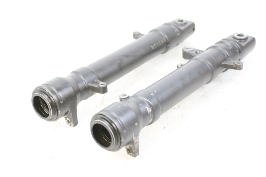 photo de STELO FORCELLA YAMAHA TZR 50 (2008 - 2016) - Dettagli dei punti di fissaggio