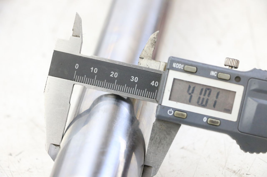 photo de STELO FORCELLA YAMAHA XVS DRAG STAR DRAGSTAR 650 (1997 - 2007) - Zoom sullo stato d'uso