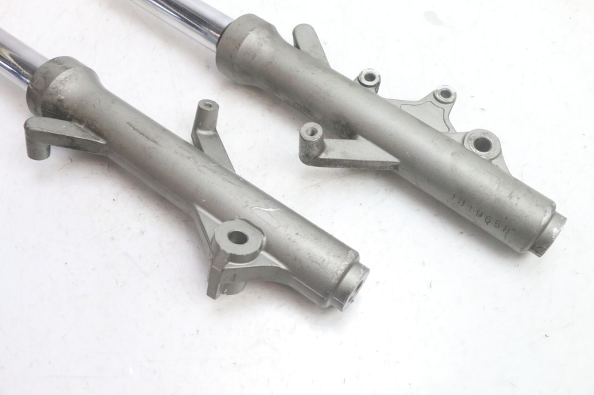 photo de STELO FORCELLA YAMAHA YP MAJESTY 125 (1998 - 2001) - Zoom sullo stato d'uso