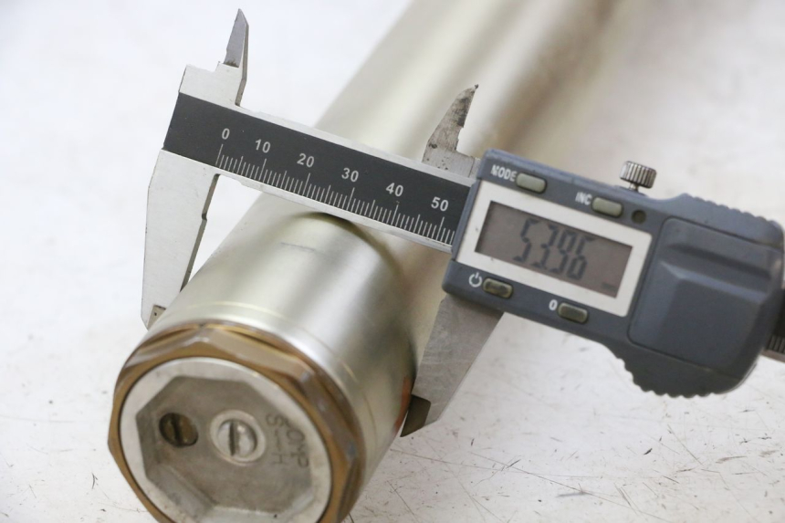 photo de STELO FORCELLA YAMAHA YZ-F YZF 250 (2014 - 2018) - Zoom sullo stato d'uso