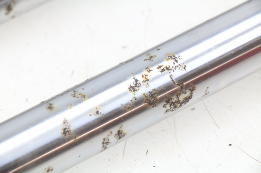 photo de FORCELLA GUIDATA YAMAHA YZ 80 (1982 - 1983) - Stato della superficie e materiale