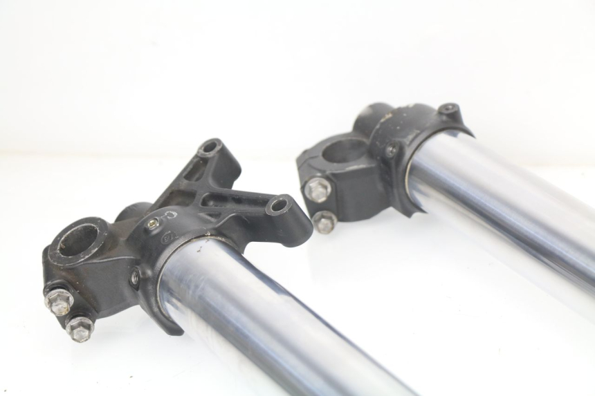 photo de STELO FORCELLA YAMAHA YZF YZ-F 450 (2018 - 2021) - Marcature e riferimenti originali