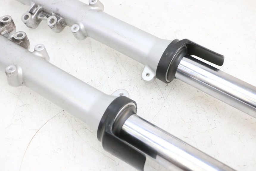 photo de STELO FORCELLA KAWASAKI ZR 7 750 (1999 - 2004) - Primo piano tecnico