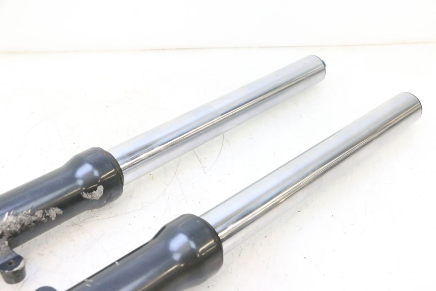 photo de STELO FORCELLA KAWASAKI ZX-6R ZX6R 600 (2000 - 2002) - Caratteristiche distintive