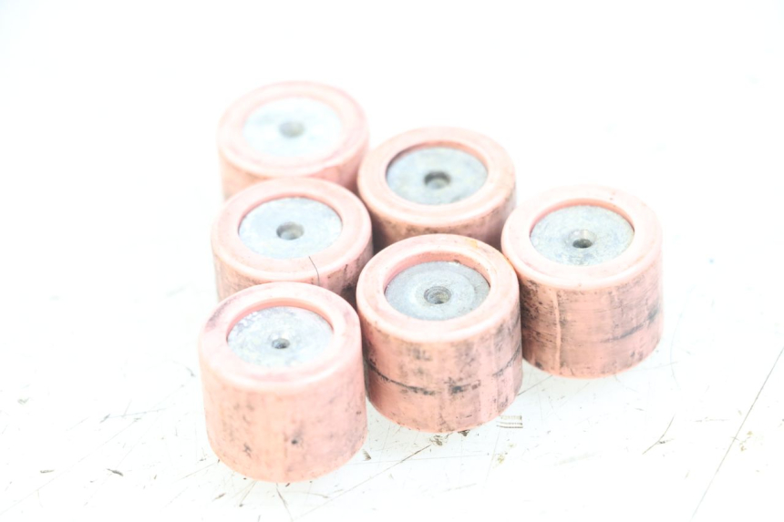 photo de RULLI VARIATORE GILERA DNA 50 (2000 - 2007) - Primo piano tecnico