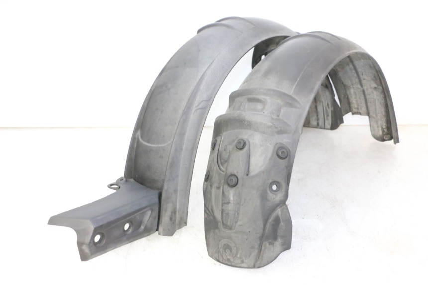 photo de PARAFANGO POSTERIORE QUADRO 4 4D 350 (2015 - 2018) - Vista principale