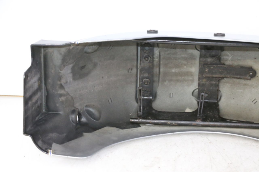 photo de Parafango posteriore HYOSUNG GV AQUILA 125 (2000 - 2009) - Zoom sullo stato d'uso