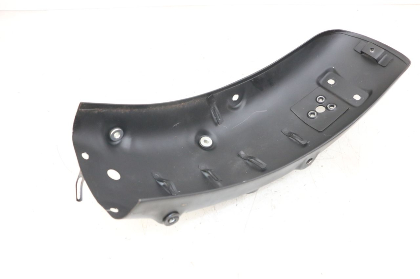 photo de PARAFANGO POSTERIORE ARCHIVE CAFE RACER 4T 50 (2019 - 2024) - Zoom sullo stato d'uso