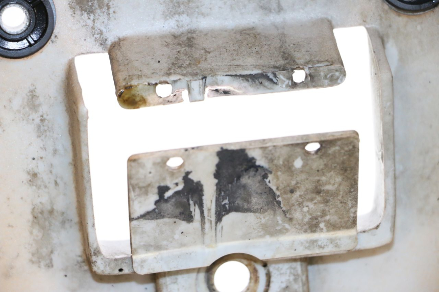 photo de PARAFANGO POSTERIORE APRILIA CLASSIC 125 (1995 - 2001) - Zoom sullo stato d'uso