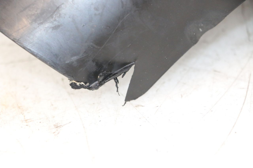 photo de PARAFANGO POSTERIORE CF MOTO E-CHARM 125 (2005 - 2008) - Stato della superficie e materiale