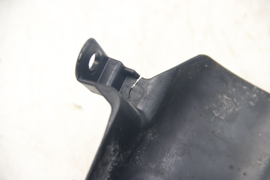 photo de PARAFANGO POSTERIORE YAMAHA D'ELIGHT DELIGHT 125 (2017 - 2020) - Primo piano tecnico