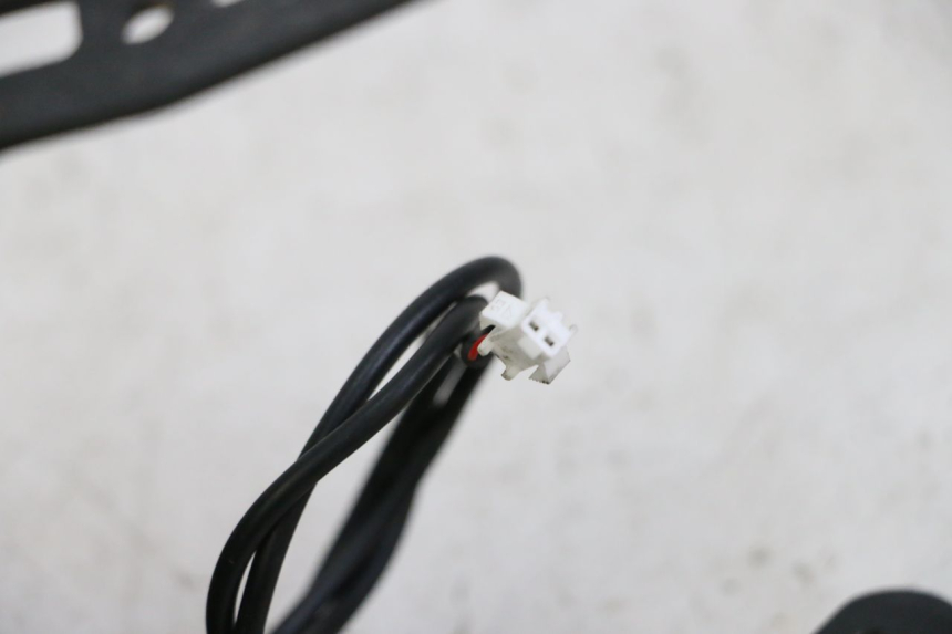 photo de PARAFANGO POSTERIORE KUKIRIN G2 MASTER 1 - Primo piano tecnico