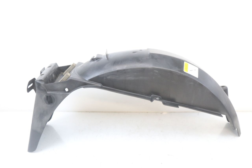 photo de PARAFANGO POSTERIORE SUZUKI GS F 500 (2004 - 2007) - Dettaglio del componente