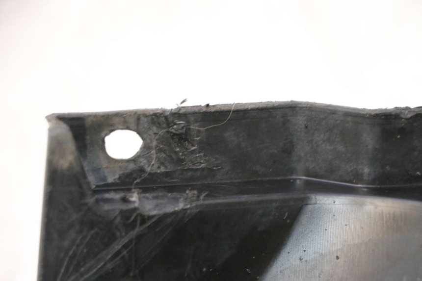 photo de PARAFANGO POSTERIORE PEUGEOT KISBEE 4T 50 (2010 - 2017) - Zoom sullo stato d'uso