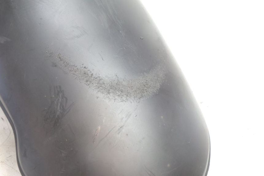 photo de PARAFANGO POSTERIORE PEUGEOT KISBEE 4T 50 (2010 - 2017) - Zoom sullo stato d'uso