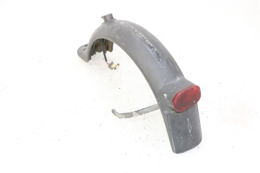 photo de PARAFANGO POSTERIORE XIAOMI MI PRO 2 1 - Dettagli dei punti di fissaggio