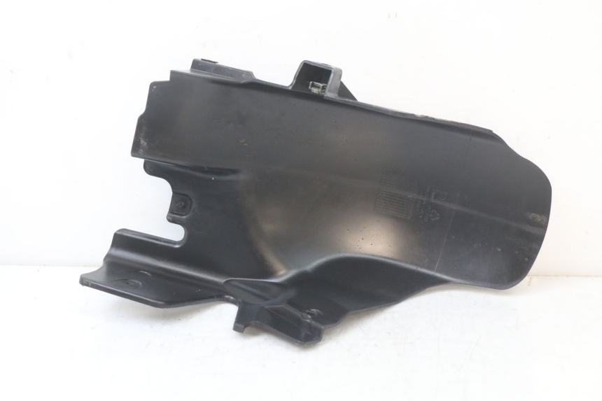 photo de PARAFANGO POSTERIORE PIAGGIO MP3 HPE 350 (2018 - 2020) - Dettagli dei punti di fissaggio