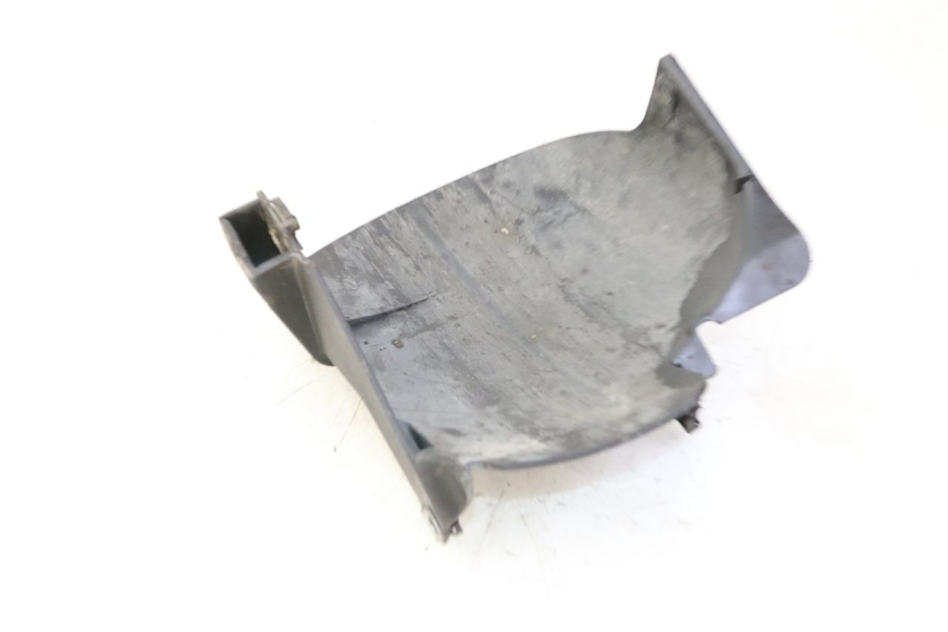 photo de PARAFANGO POSTERIORE PIAGGIO MP3 LT 300 (2010 - 2016) - Dettaglio del componente