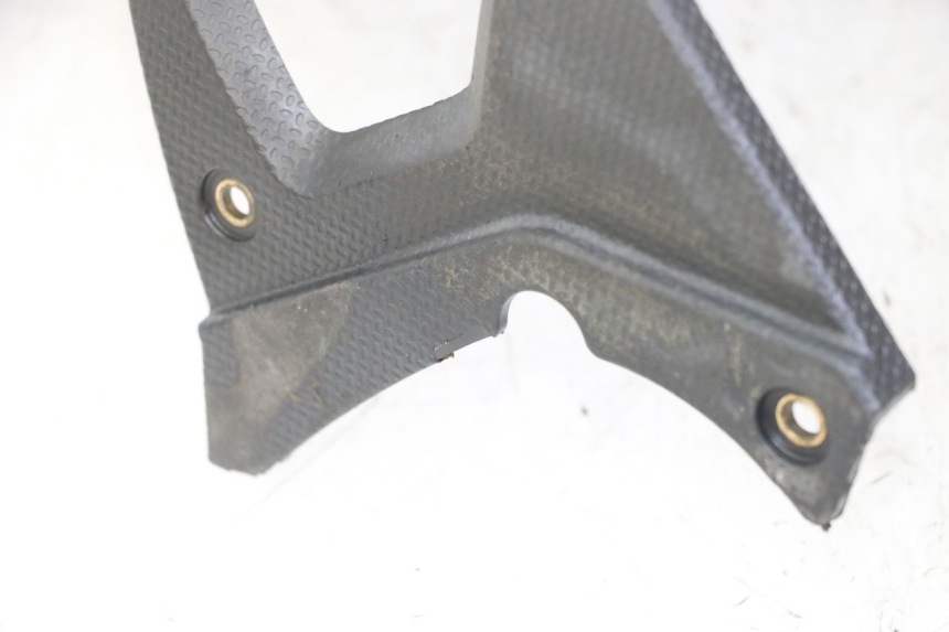 photo de PARAFANGO POSTERIORE GILERA NEXUS 125 (2009 - 2013) - Primo piano tecnico