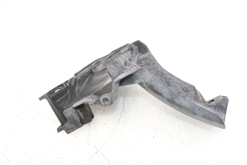photo de PARAFANGO POSTERIORE HONDA PCX (JF57/JF64) 125 (2014 - 2018) - Altra angolazione