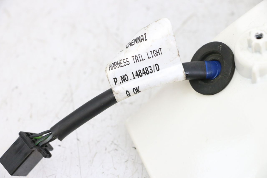 photo de PARAFANGO POSTERIORE ROYAL ENFIELD CONTINENTAL GT 650 (2019 - 2024) - Altra angolazione