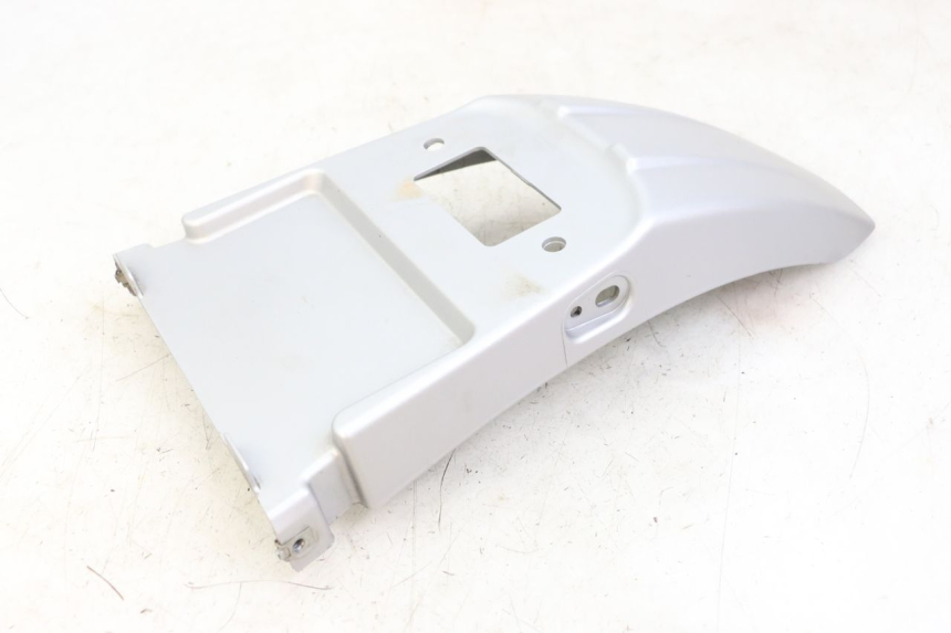 photo de PARAFANGO POSTERIORE ROYAL ENFIELD HYMALAYAN 410 (2016 - 2023) - Primo piano tecnico