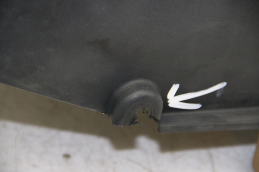 photo de PARAFANGO POSTERIORE MBK SKYLINER 125 (1998 - 2001) - Altra angolazione