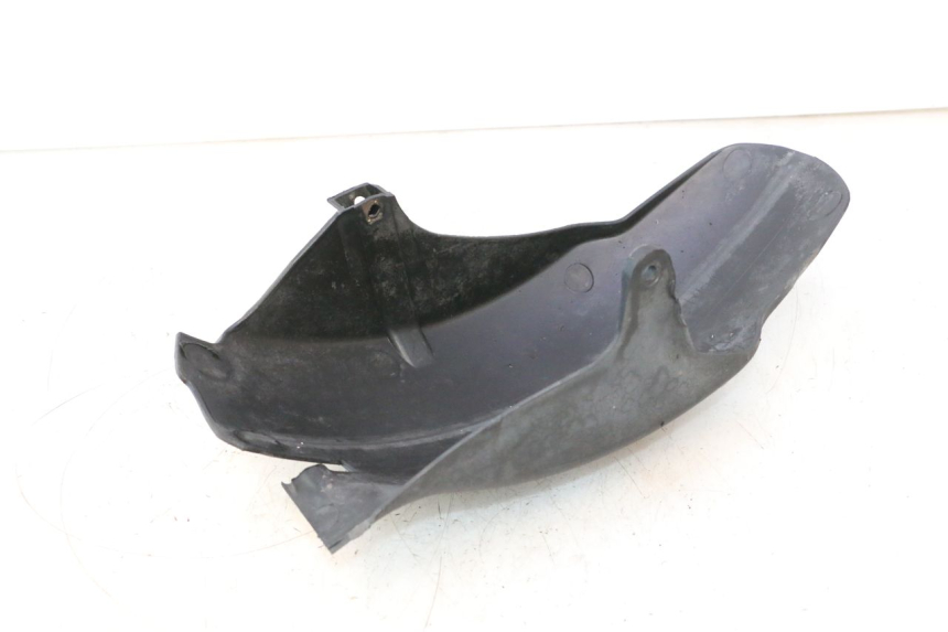 photo de PARAFANGO POSTERIORE PIAGGIO X9 AMALFI 180 (2000 - 2003) - Dettagli dei punti di fissaggio
