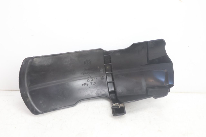 photo de PARAFANGO POSTERIORE PIAGGIO ZIP IGET 4T 50 (2021 - 2023) - Primo piano tecnico