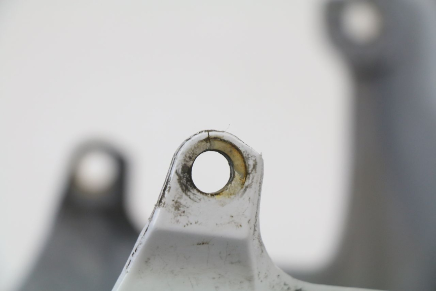 photo de PARAFANGO ANTERIORE HONDA CBR 929 RR FIREBLADE 900 (2000 - 2001) - Dettaglio del componente