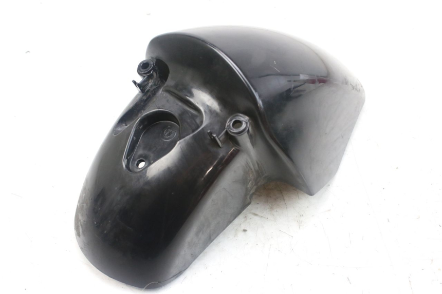 photo de PARAFANGO ANTERIORE PIAGGIO FLY 4T 50 (2013 - 2017) - Dettagli dei punti di fissaggio