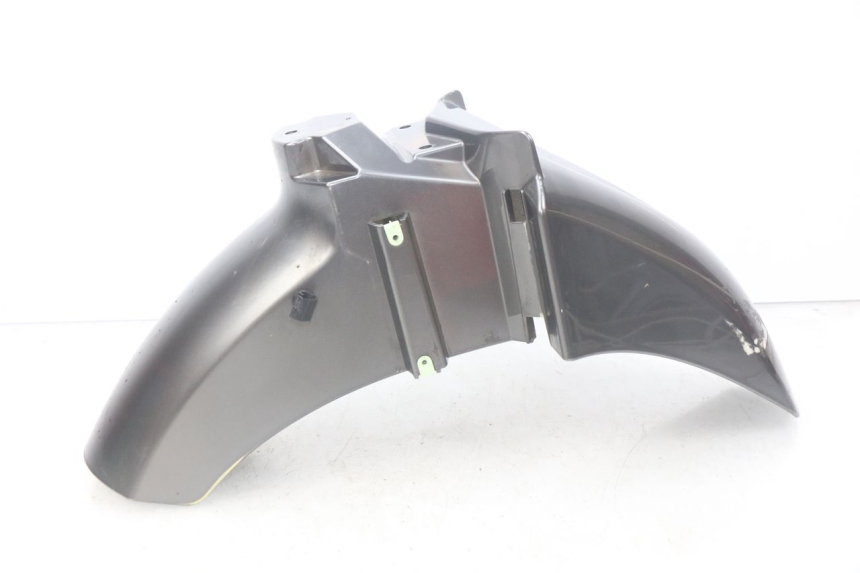 photo de PARAFANGO ANTERIORE PEUGEOT GEOPOLIS 400 (2007 - 2013) - Stato della superficie e materiale