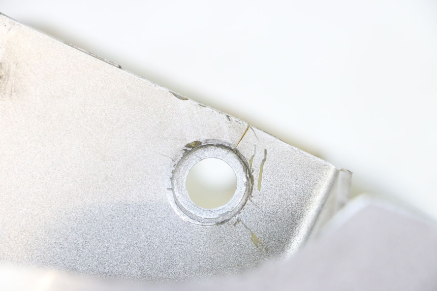 photo de Parafango anteriore HYOSUNG GF 125 (2001 - 2005) - Dettagli dei punti di fissaggio