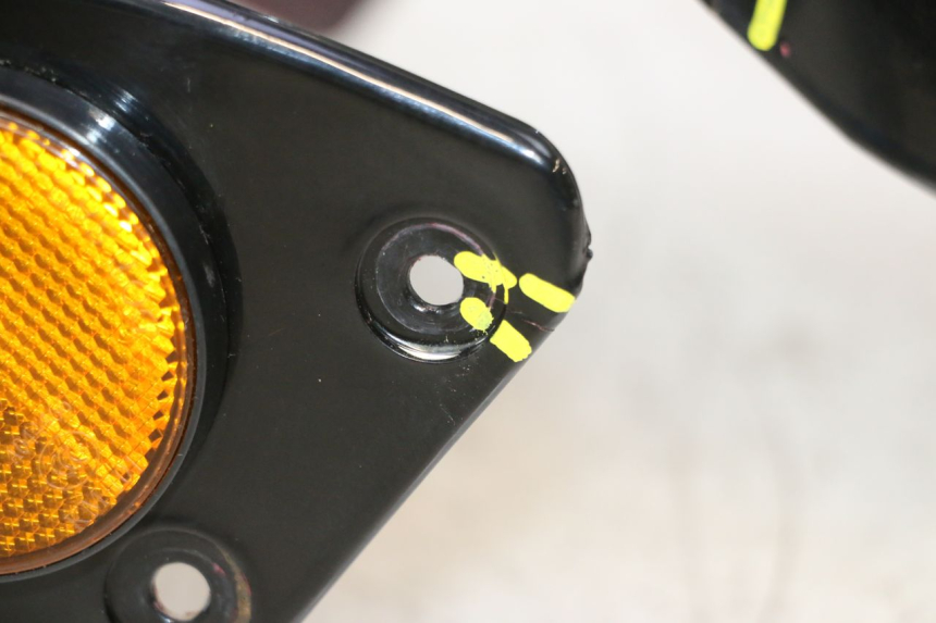 photo de PARAFANGO ANTERIORE VASTRO GP 2T 50 (2013 - 2017) - Altra vista dell'articolo