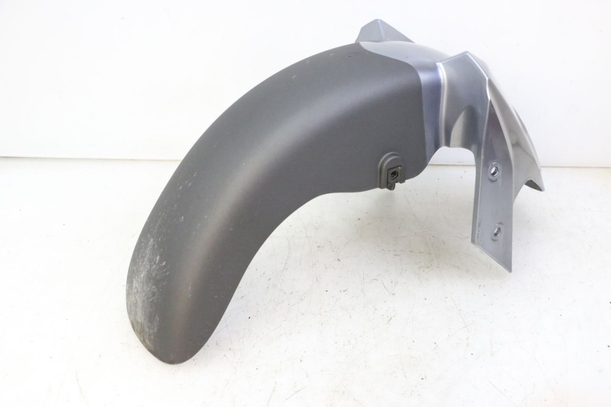 photo de PARAFANGO ANTERIORE SYM JOYMAX 125 (2010 - 2017) - Primo piano tecnico