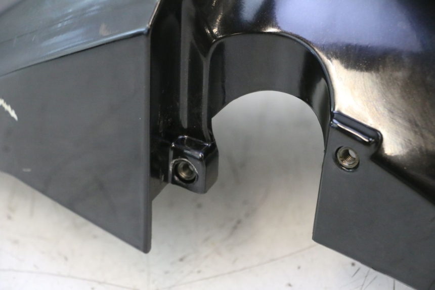 photo de PARAFANGO ANTERIORE PEUGEOT KISBEE 2T 50 (2010 - 2017) - Marcature e riferimenti originali