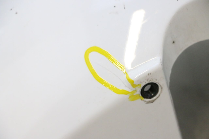 photo de PARAFANGO ANTERIORE PEUGEOT KISBEE 2T 50 (2010 - 2017) - Zoom sui componenti