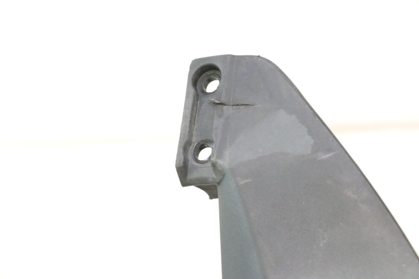 photo de PARAFANGO ANTERIORE PEUGEOT LUDIX PRO 2T 50 (2010 - 2017) - Zoom sullo stato d'uso