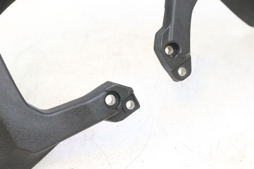 photo de PARAFANGO ANTERIORE PIAGGIO MP3 HPE 530 (2022 - 2026) - Altra vista dell'articolo