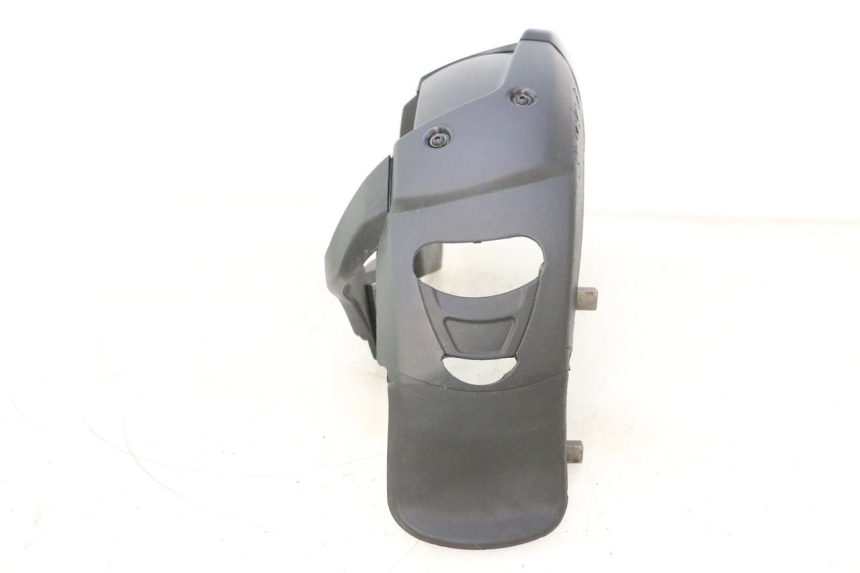 photo de PARAFANGO ANTERIORE PIAGGIO MP3 HPE 530 (2022 - 2026) - Zoom sullo stato d'uso
