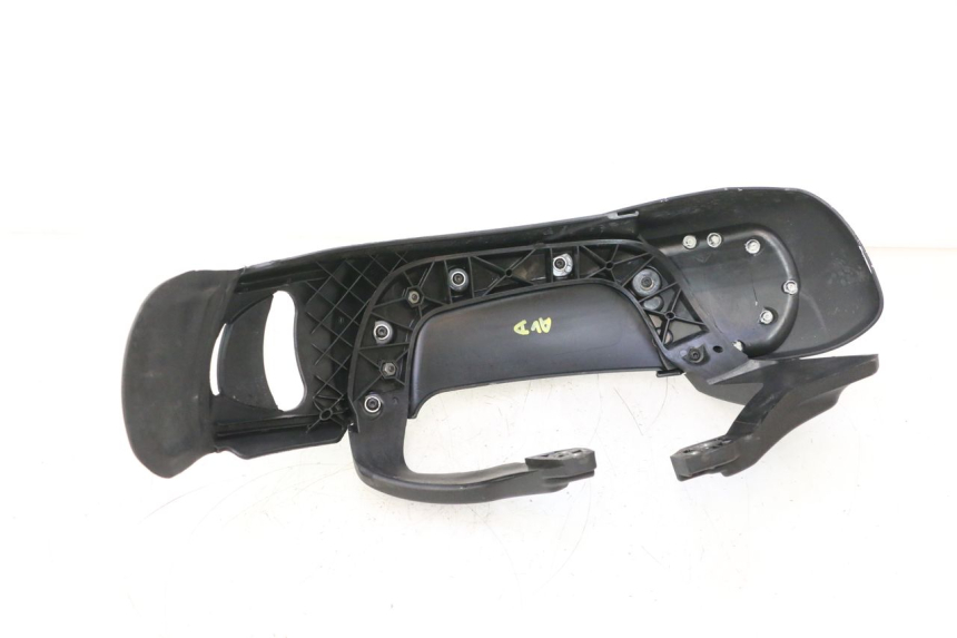 photo de PARAFANGO ANTERIORE PIAGGIO MP3 HPE 530 (2022 - 2026) - Vista d'insieme del prodotto