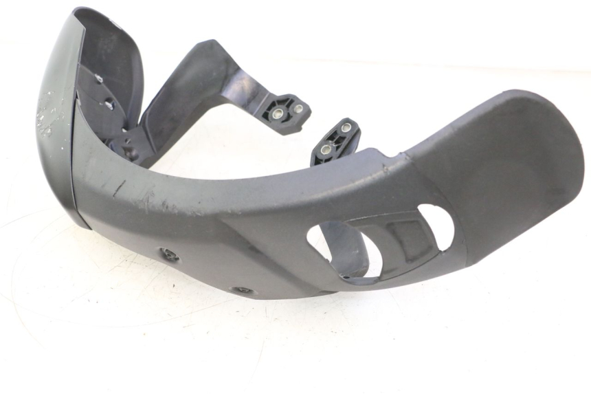 photo de PARAFANGO ANTERIORE PIAGGIO MP3 HPE 530 (2022 - 2026) - Stato della superficie e materiale