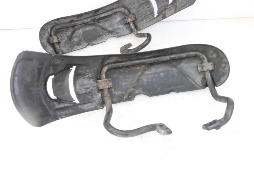 photo de PARAFANGO ANTERIORE PIAGGIO MP3 LT 300 (2010 - 2016) - Dettaglio del componente