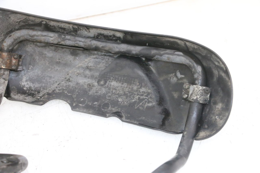 photo de PARAFANGO ANTERIORE PIAGGIO MP3 LT 300 (2010 - 2016) - Primo piano tecnico