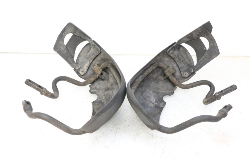 photo de PARAFANGO ANTERIORE PIAGGIO MP3 LT 300 (2010 - 2016) - Altra angolazione