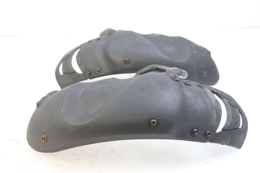 photo de PARAFANGO ANTERIORE PIAGGIO MP3 125 (2006 - 2014) - Vista principale